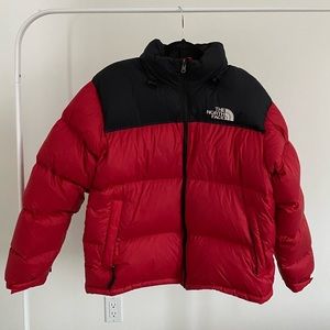 Mens Red North Face Puffer Jacket. Great Condition.